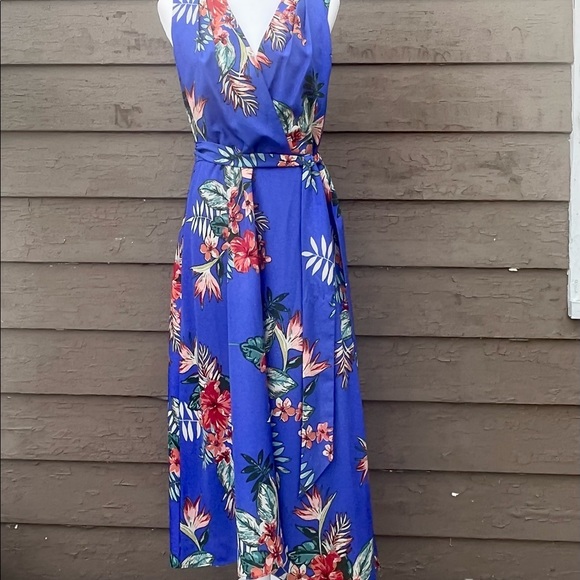NWT! Tahari Royal Tropical Bloom dress! - Picture 2 of 9